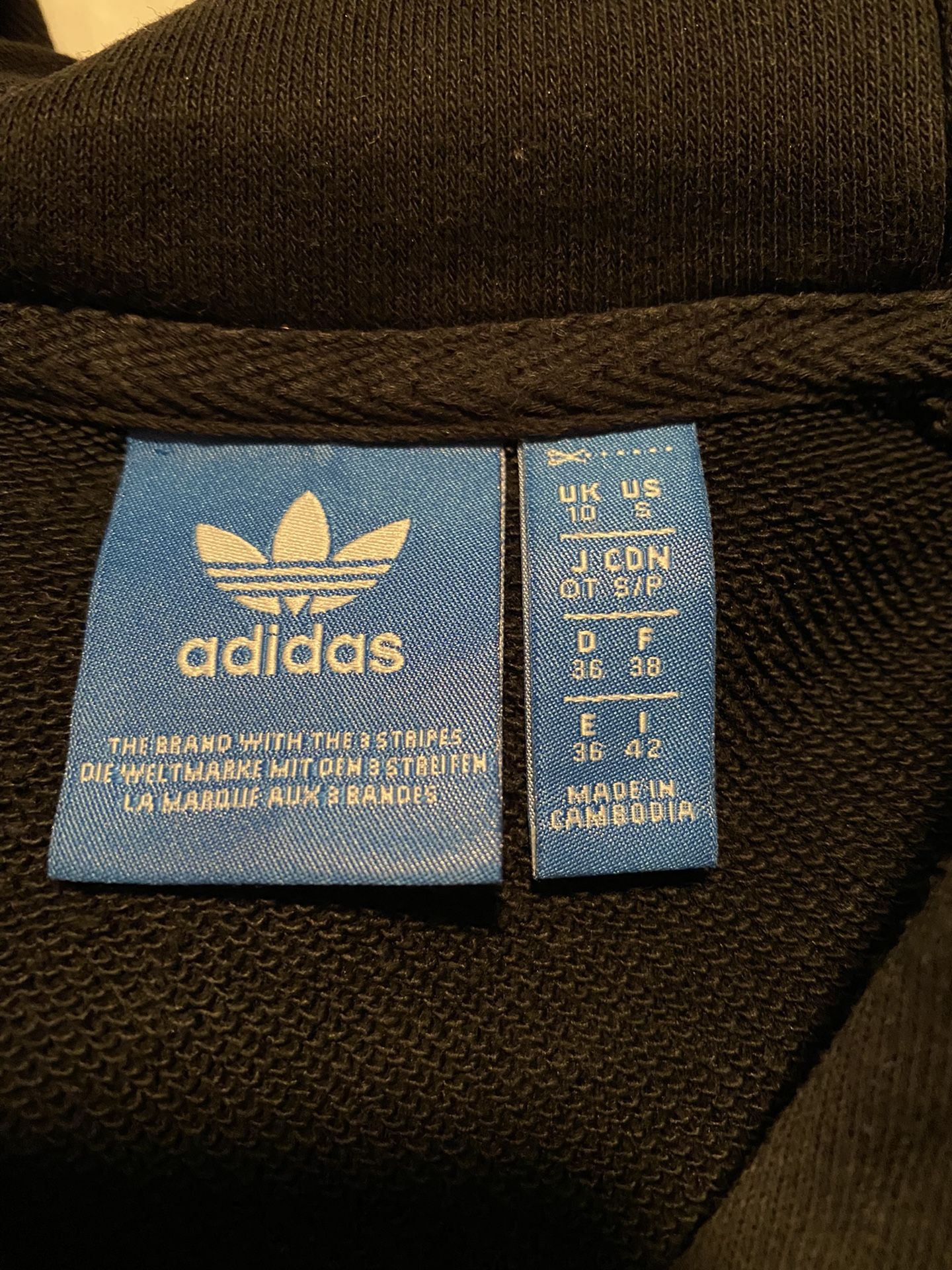 Cropped Adidas Black Sweatshirt / Hoodie