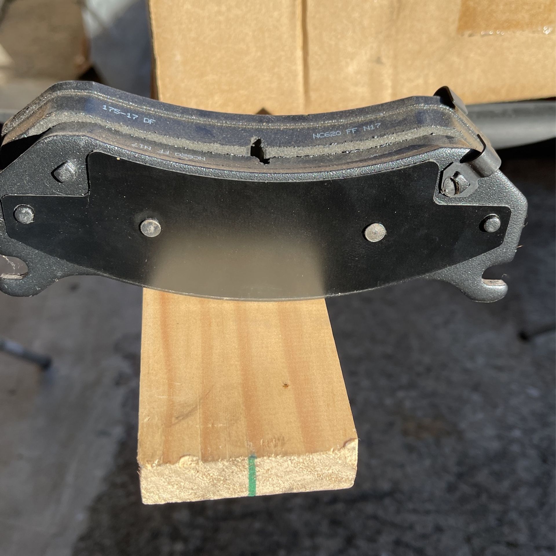 Complete Set Of Read Brake Pads And Rotors For 1999/2007 Chevy Silverado 4x4 New Never Used