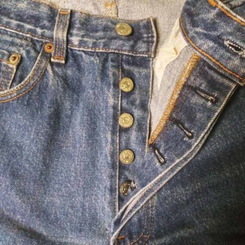 Levi's Vintage Button Fly 32x32 25
