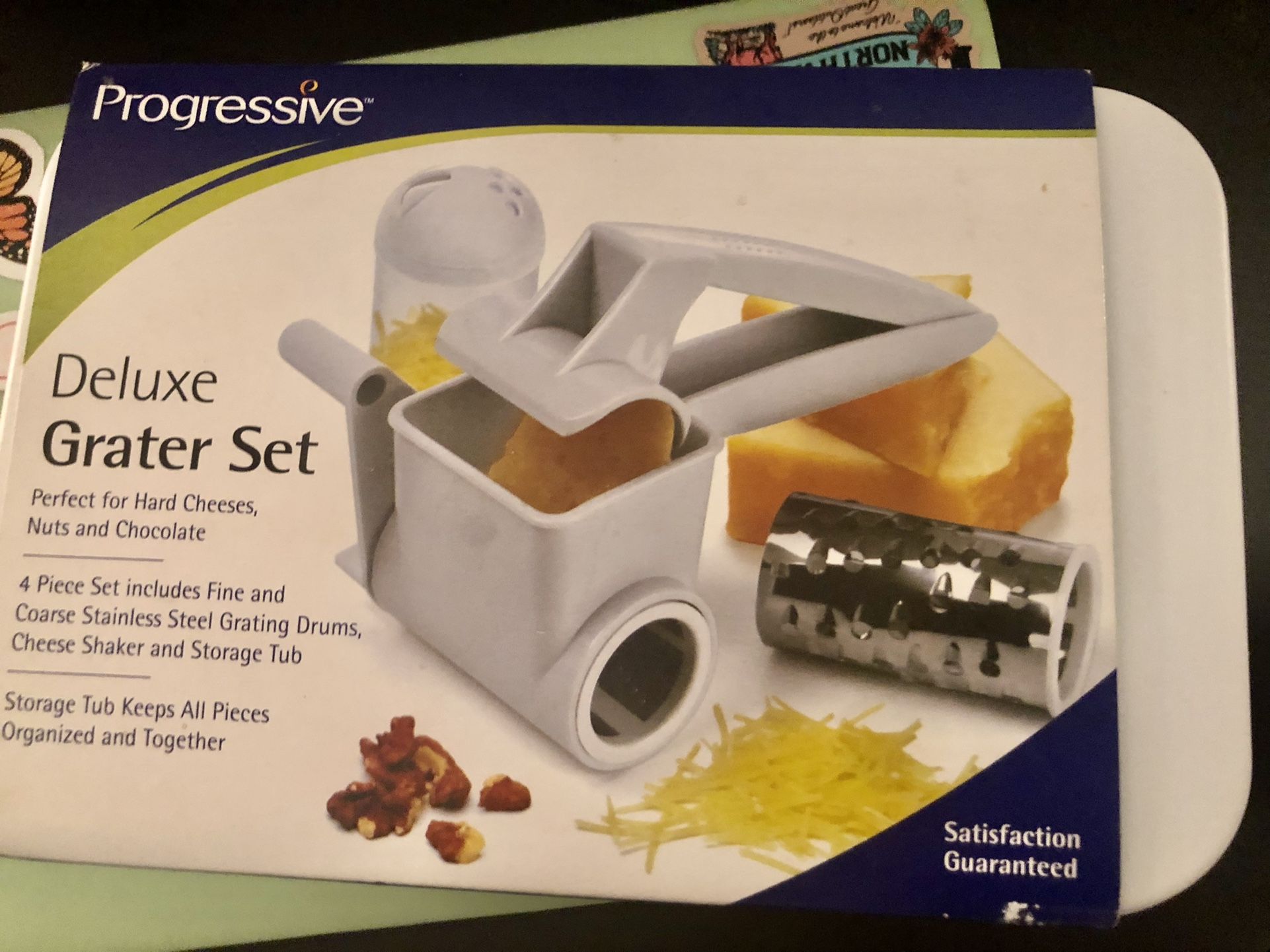 Cheese/chocolate/nuts Grater Set