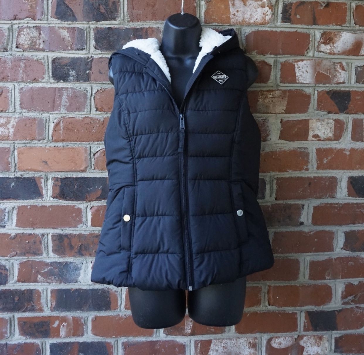 Hollister Puffer Jacket