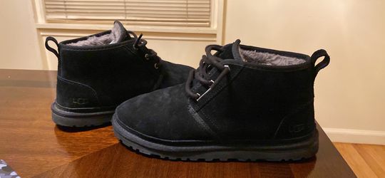 Size 9 Black UGG Boots Thumbnail