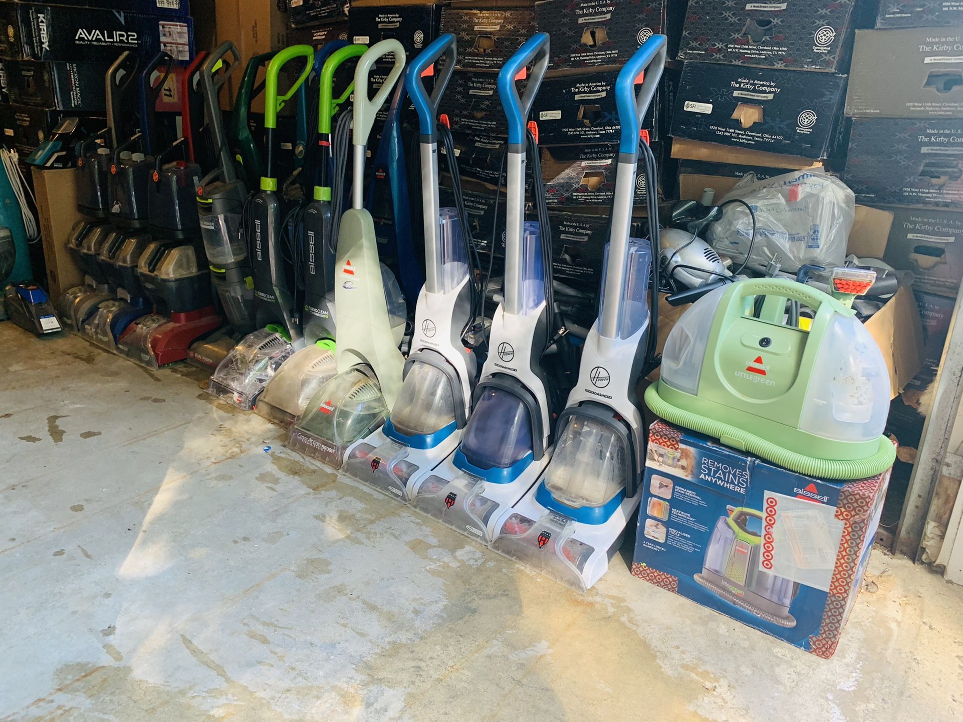 Working carpet shampooers