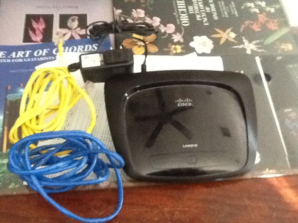 Lynksys Cisco WiFi Router