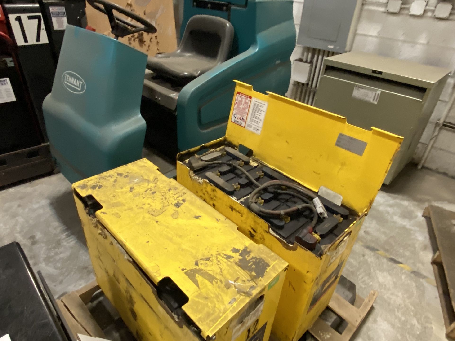 Forklift/floor Scrubbers And More