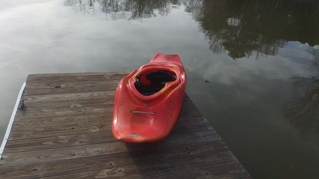 Blissstick Slick Stick Whitewater Kayak for Sale in Jonesboro, GA