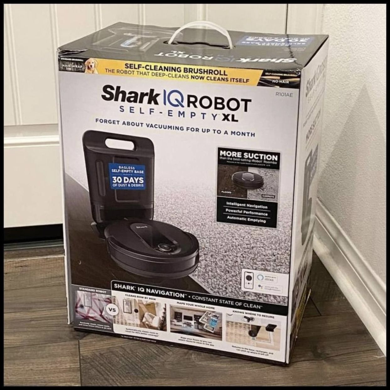 NEW Shark IQ Robot w XL Self Emptying Base. Smart Vacuum, Wifi, App, Home Mapping R101AE R1001AE