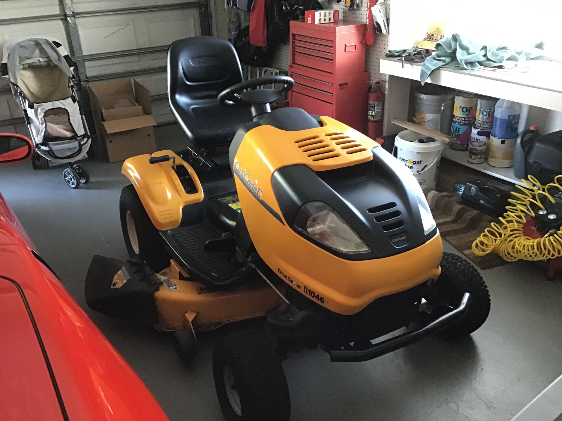 Cub Cadet time saver zero turn 1046 for sale for Sale in Clermont, FL