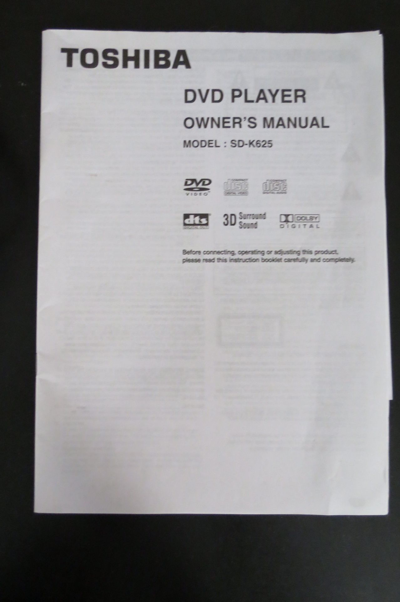 Toshiba 5 Disc DVD player with Remote AV Cord and Owner’s Manual
