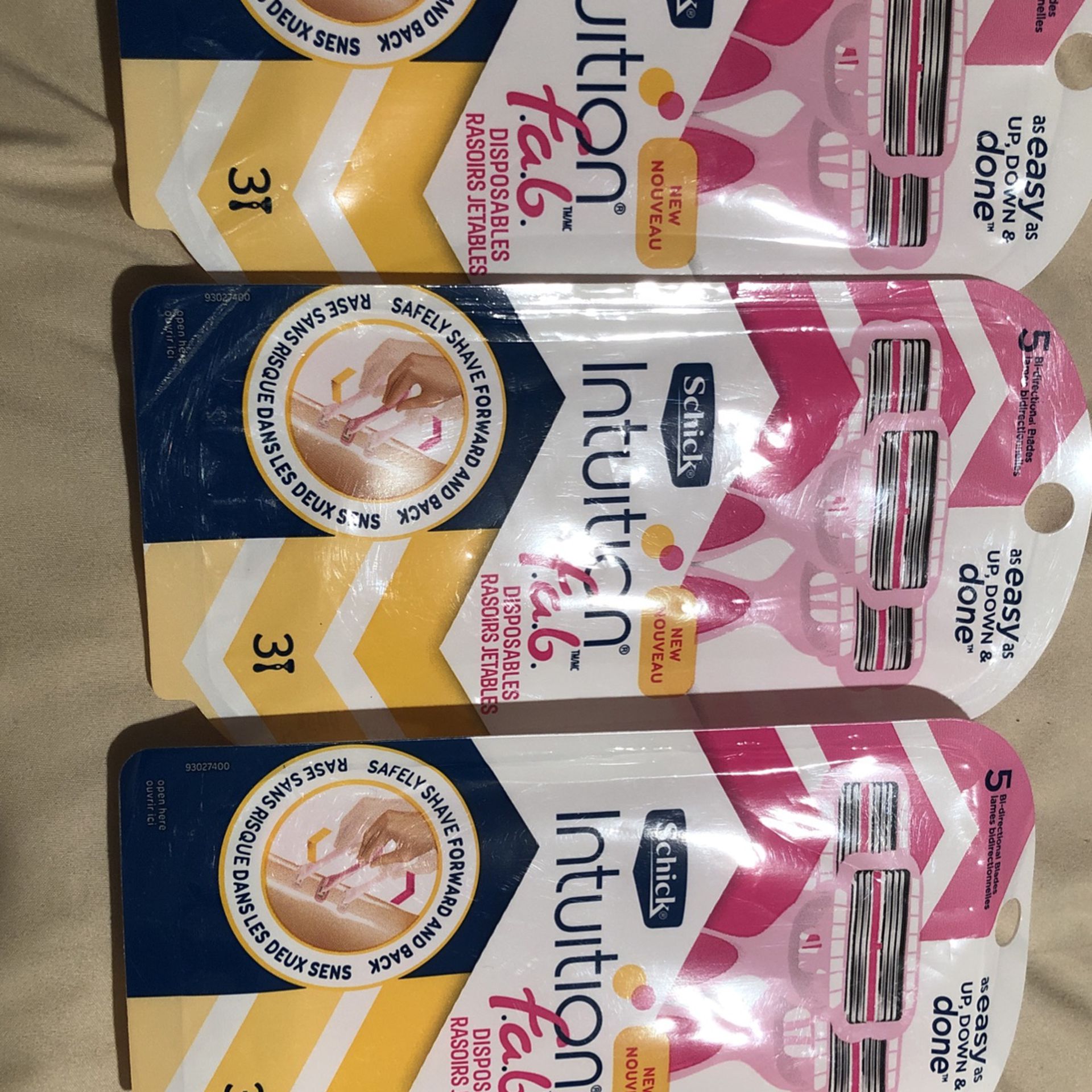 3 Pack Schick Intuition Fab Disposable Razor 