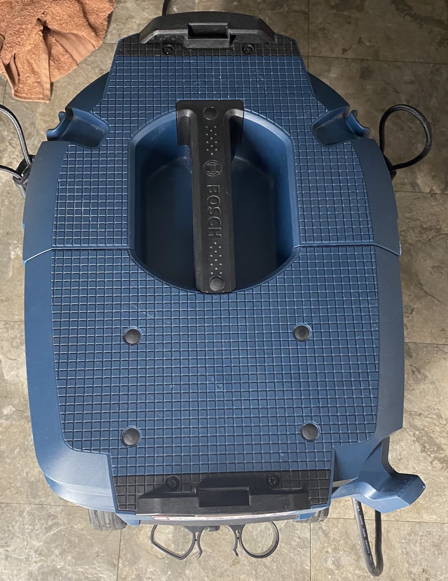 Bosch Vacuum Like New