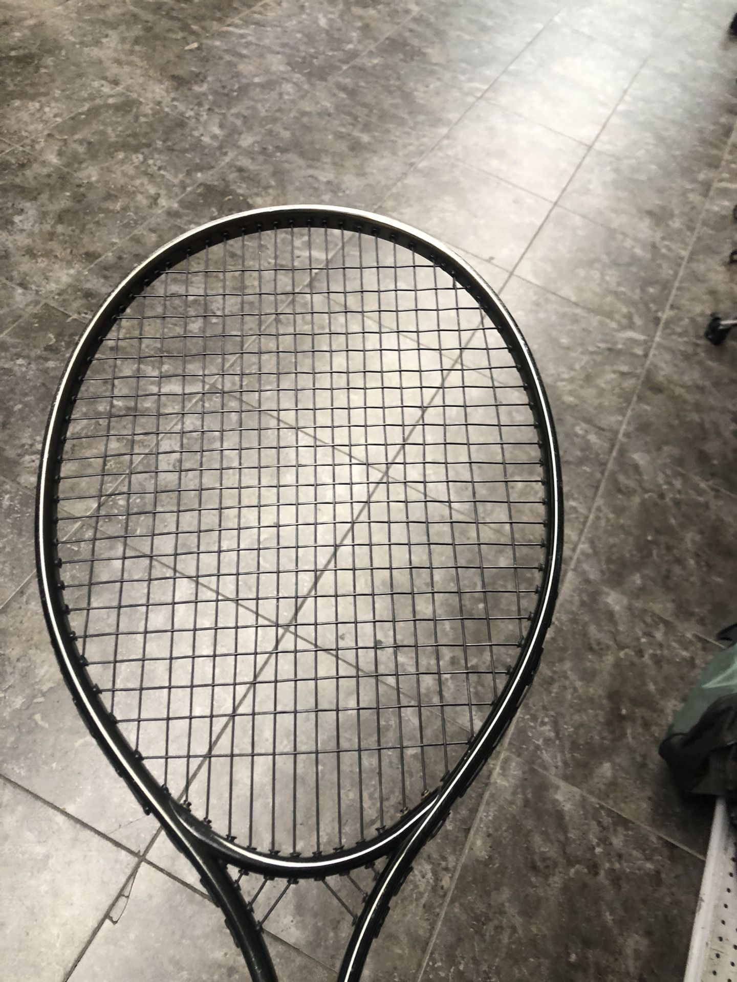Specialized tennis racket
