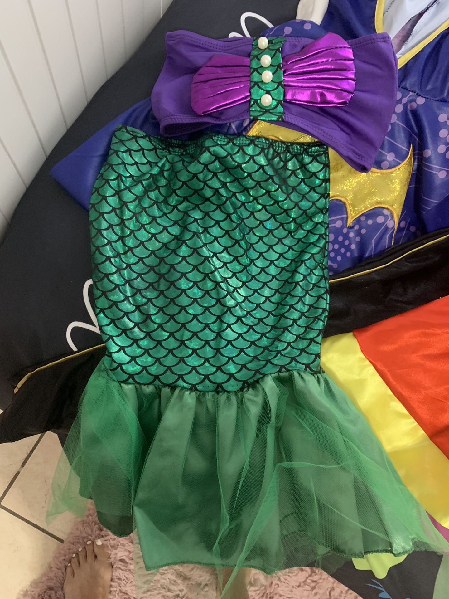girls costumes ,