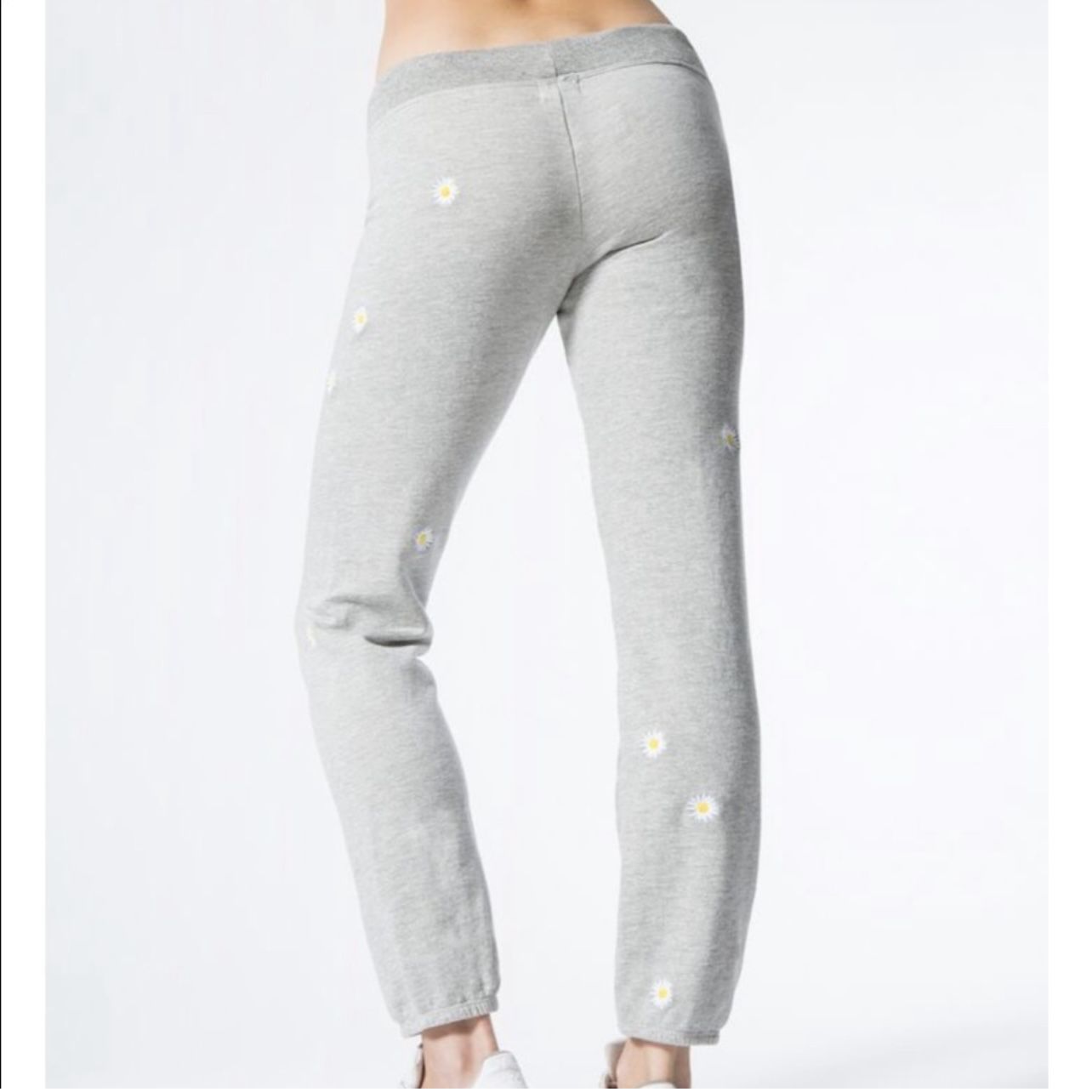 SUNDRY Grey White Embroidered Daisy Floral Drawstring Sweatpant Joggers