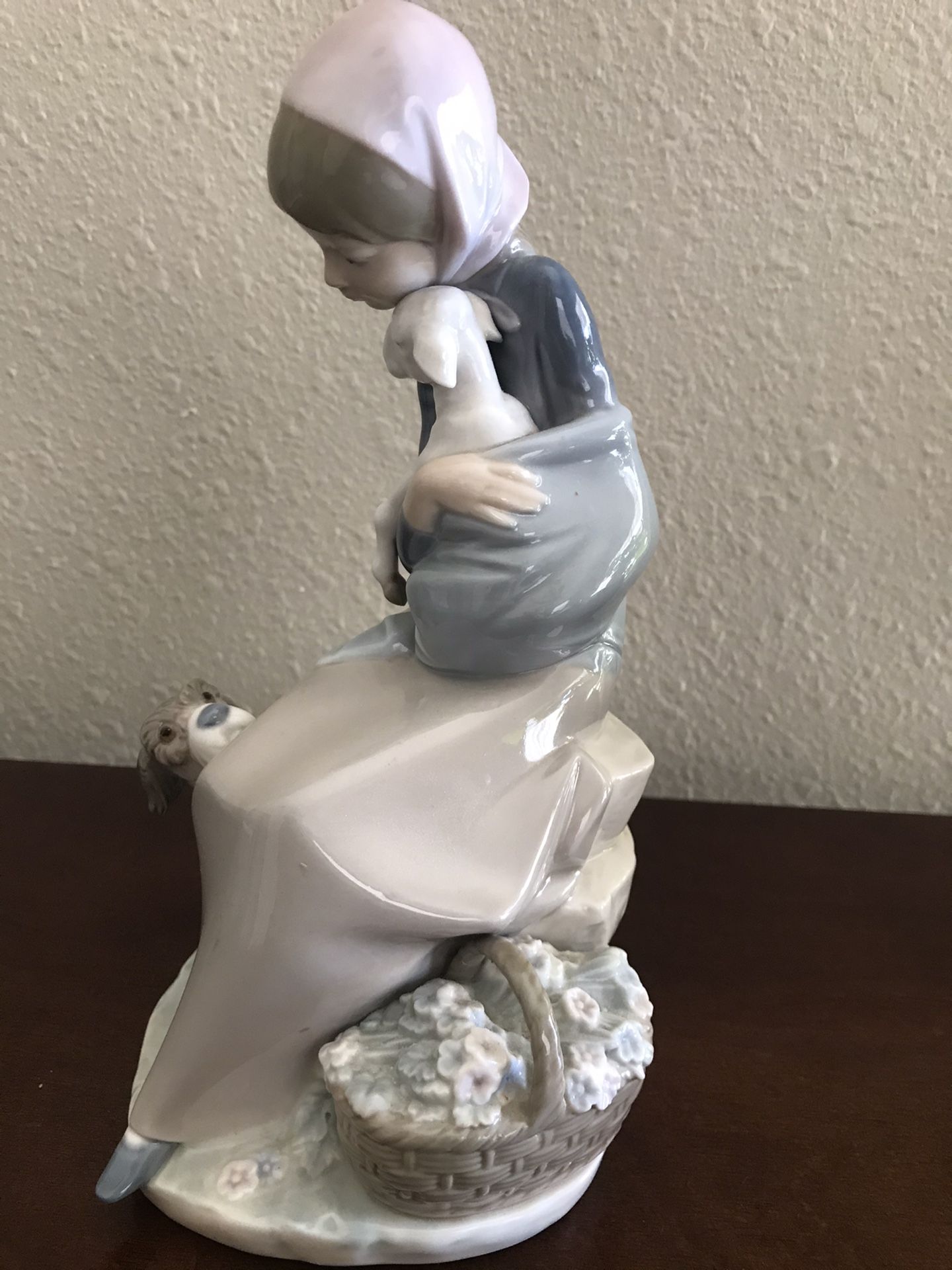 Lladro “Jealousy” Collectible Figurine #1278