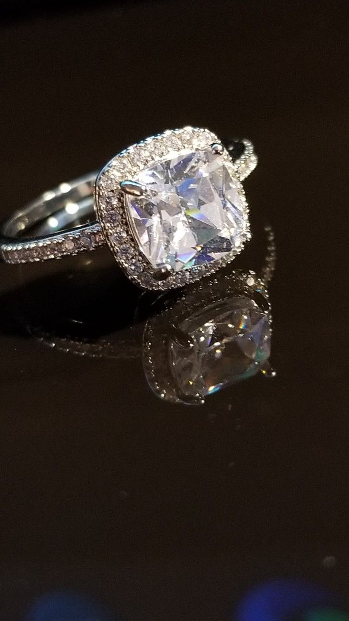 Gorgeous Women's Round Cut Wedding Engagement Promises Ring Size 9.0