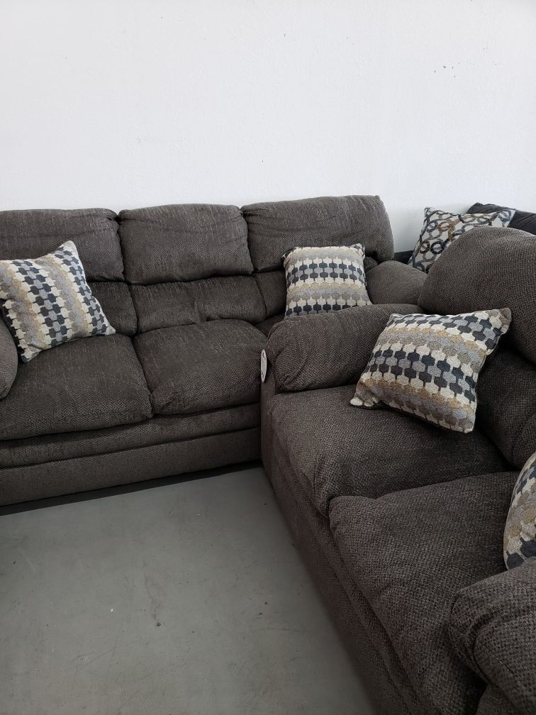Harlow Couch and loveseat