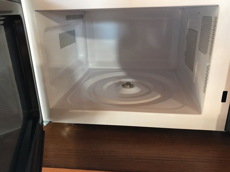 HAMILTON BEACH 1.1 CU FT MICROWAVE, RED for Sale in Hamilton, OH OfferUp