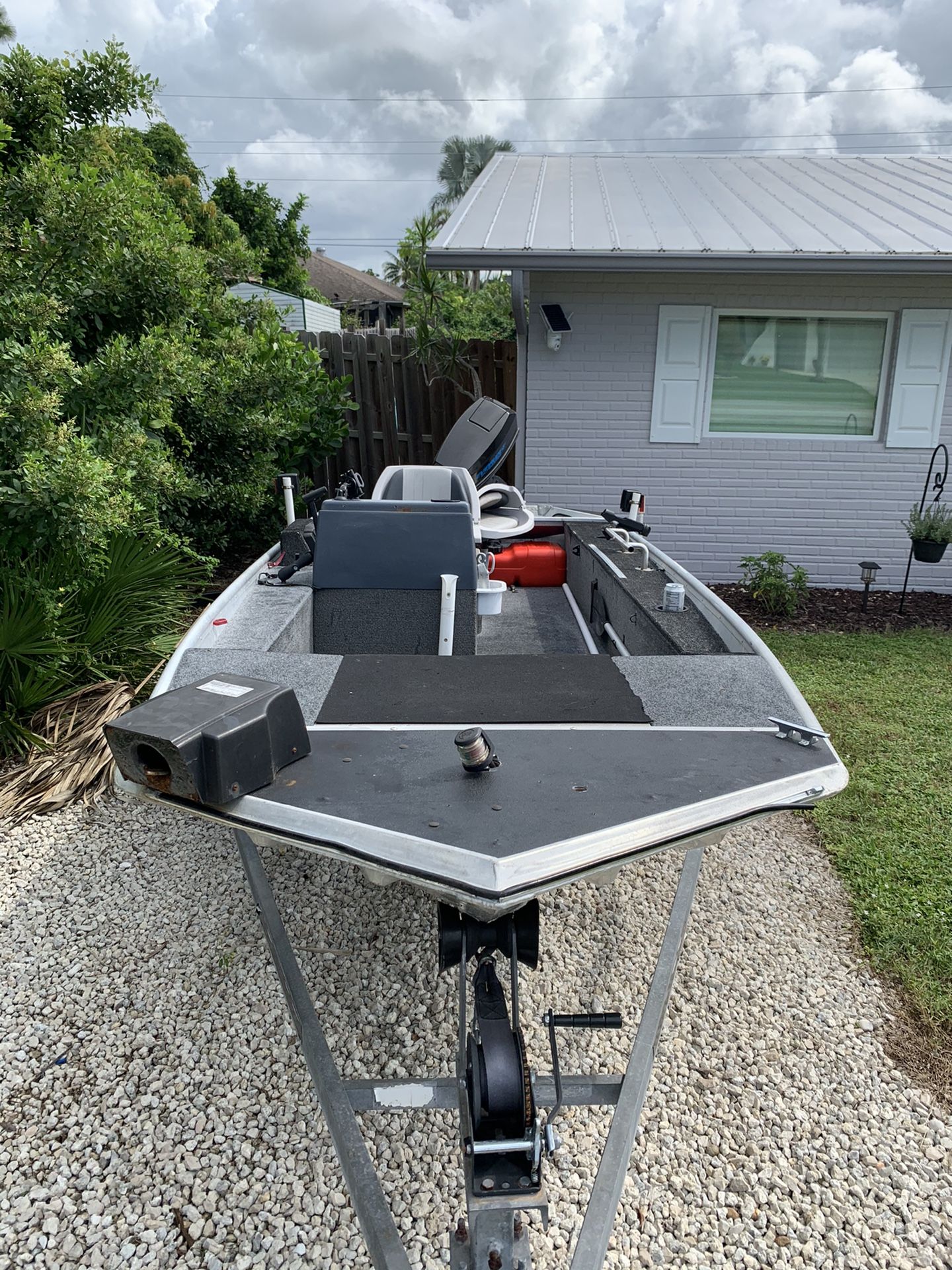 1999 bass tracker bass tracker