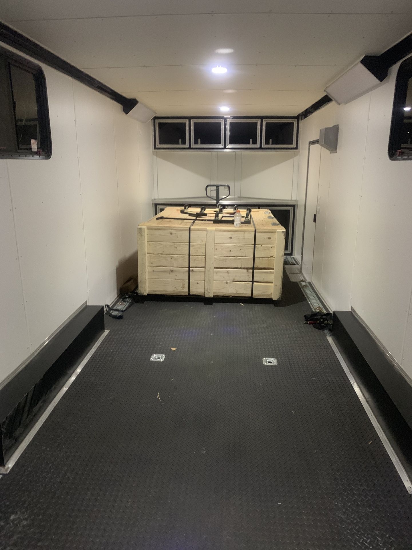 2018 enclosed trailer