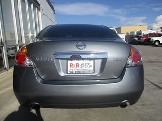 2012 Nissan Altima Thumbnail