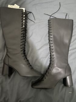Zara Women Boot Size 7 1/2 Thumbnail