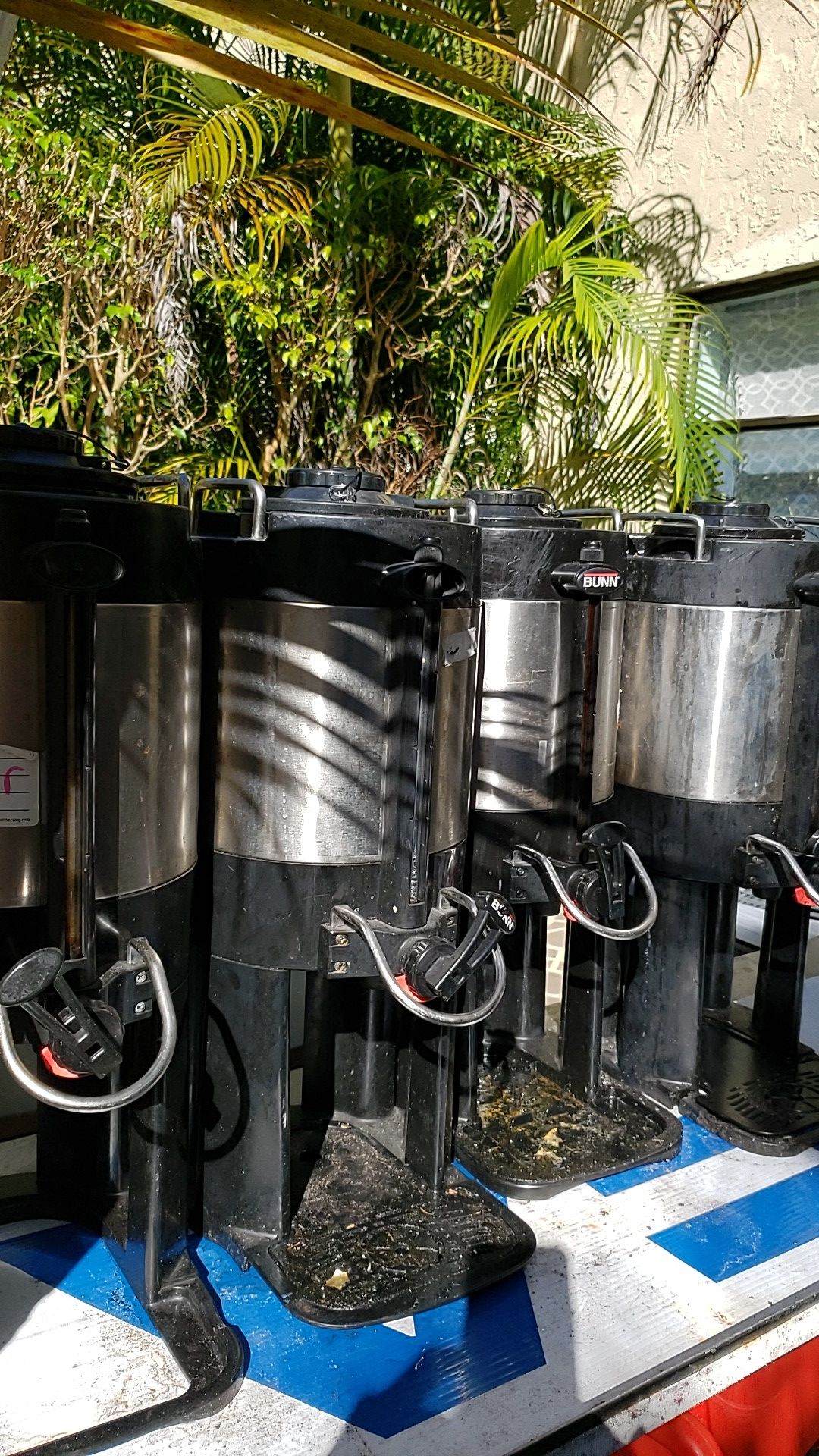 1 3gal Coffee carafe