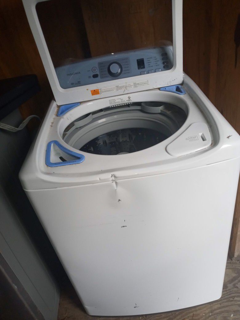 Insignia Washer And Crosley Dryer