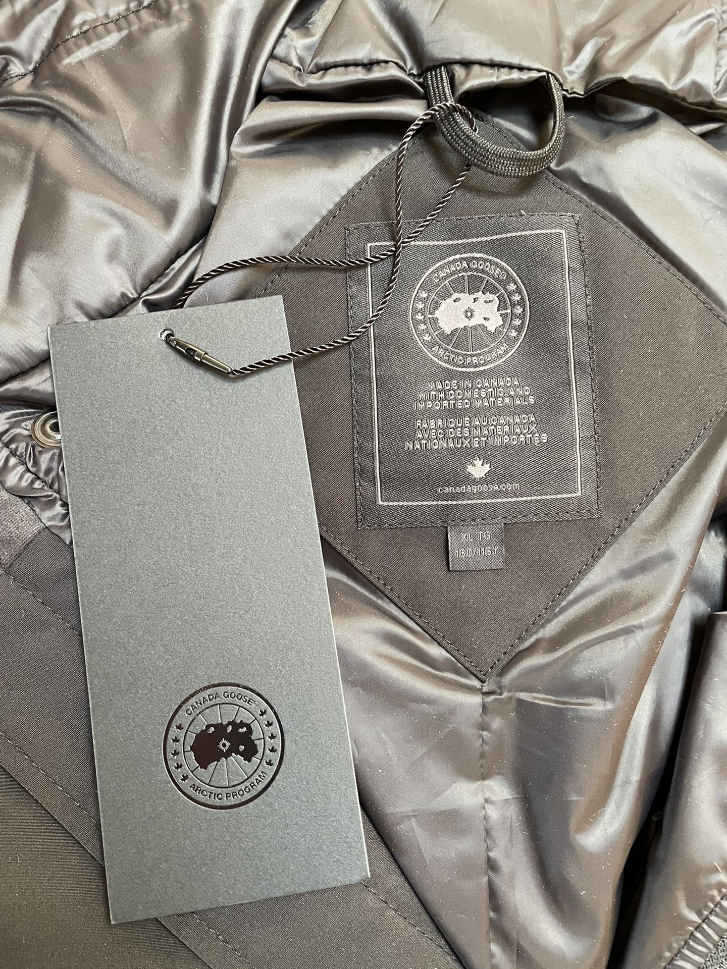 Canada Goose MacMillan Parka Black Label Jacket Men. XL. Brand New, With Tags