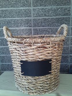 Natural Woven Basket / Plant Pot Thumbnail