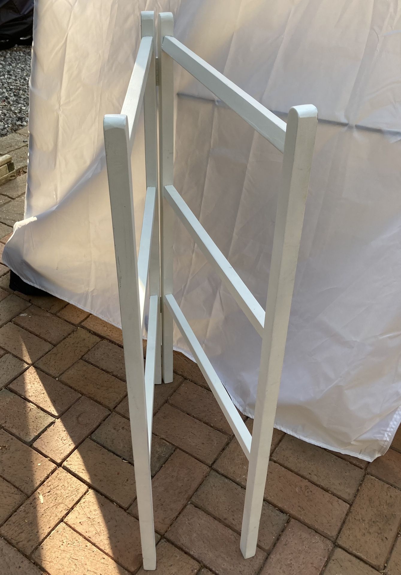 Standing blanket Rack