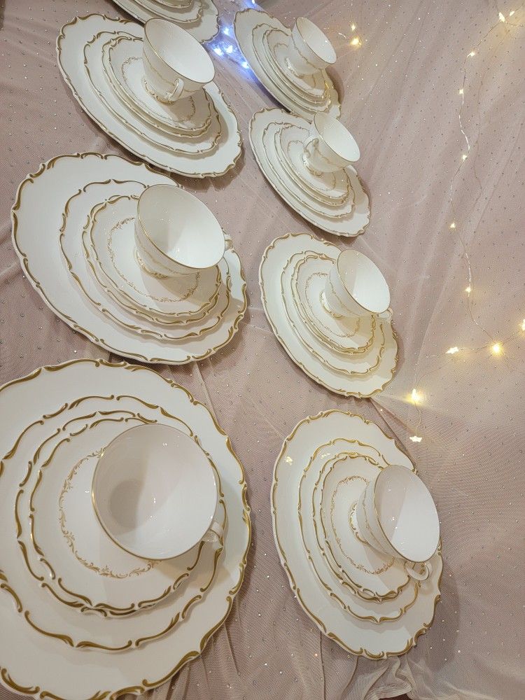 Royal Doultan Full Set Of Fine Bone China