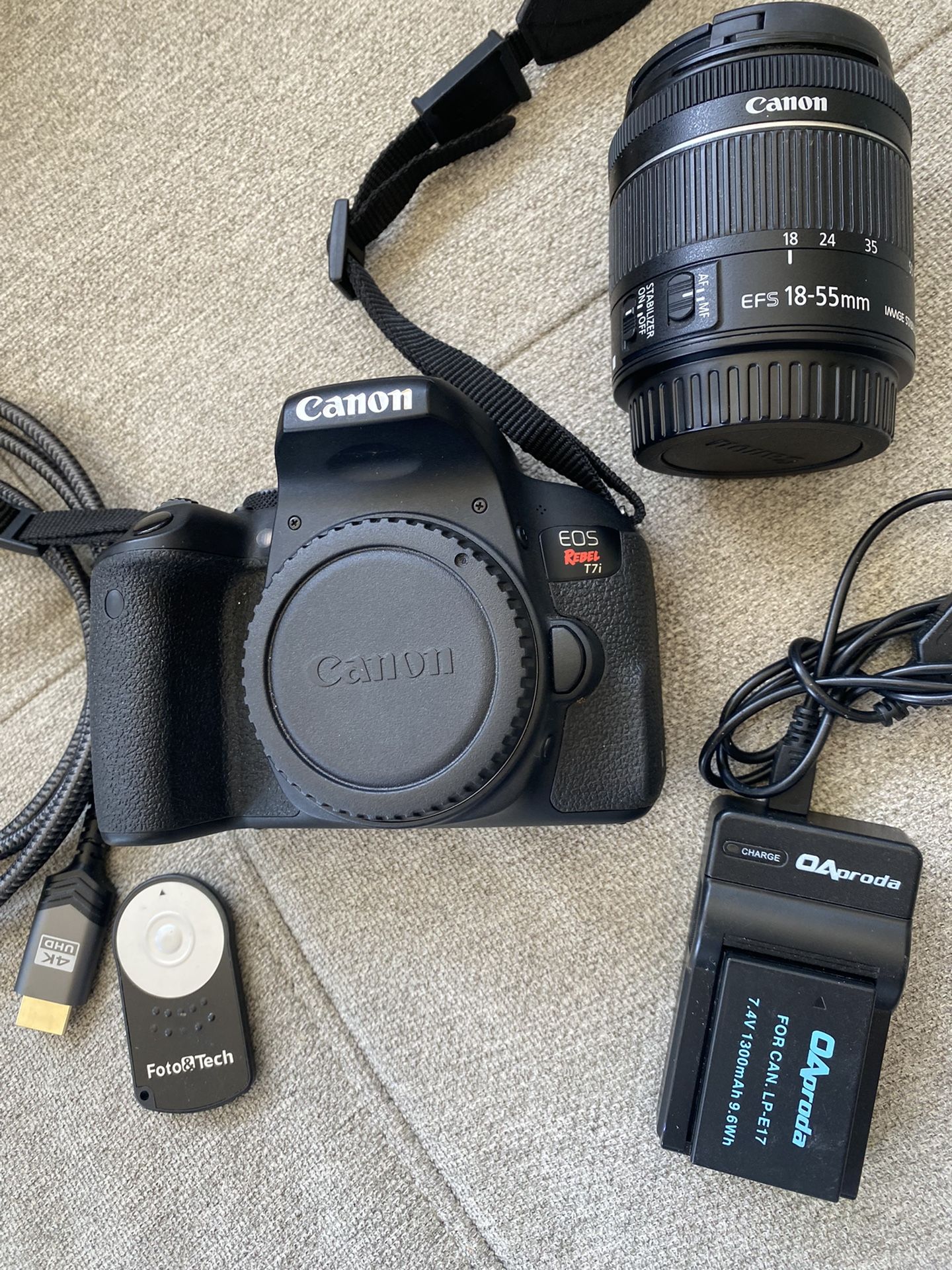 Canon EOS Rebel T7i Camera Set