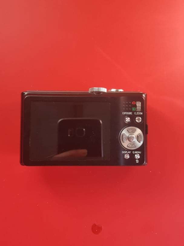 Digital Camera