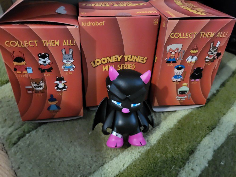 Looney Tunes Tweety Bird Blind Box 3" Collectible Figure 
