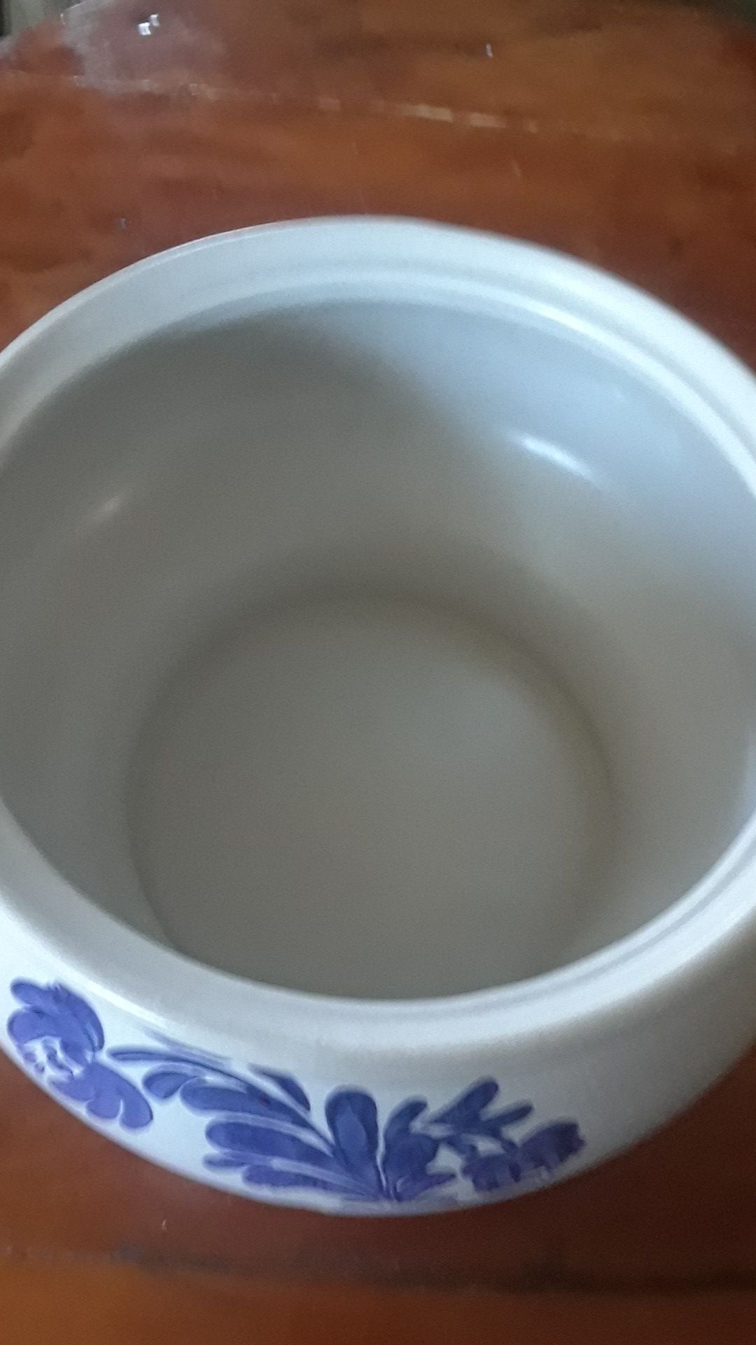 PFALTZGRAFF SOUP TUREEN 7" TALL