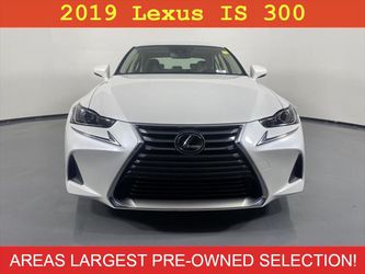 2019 Lexus IS Thumbnail