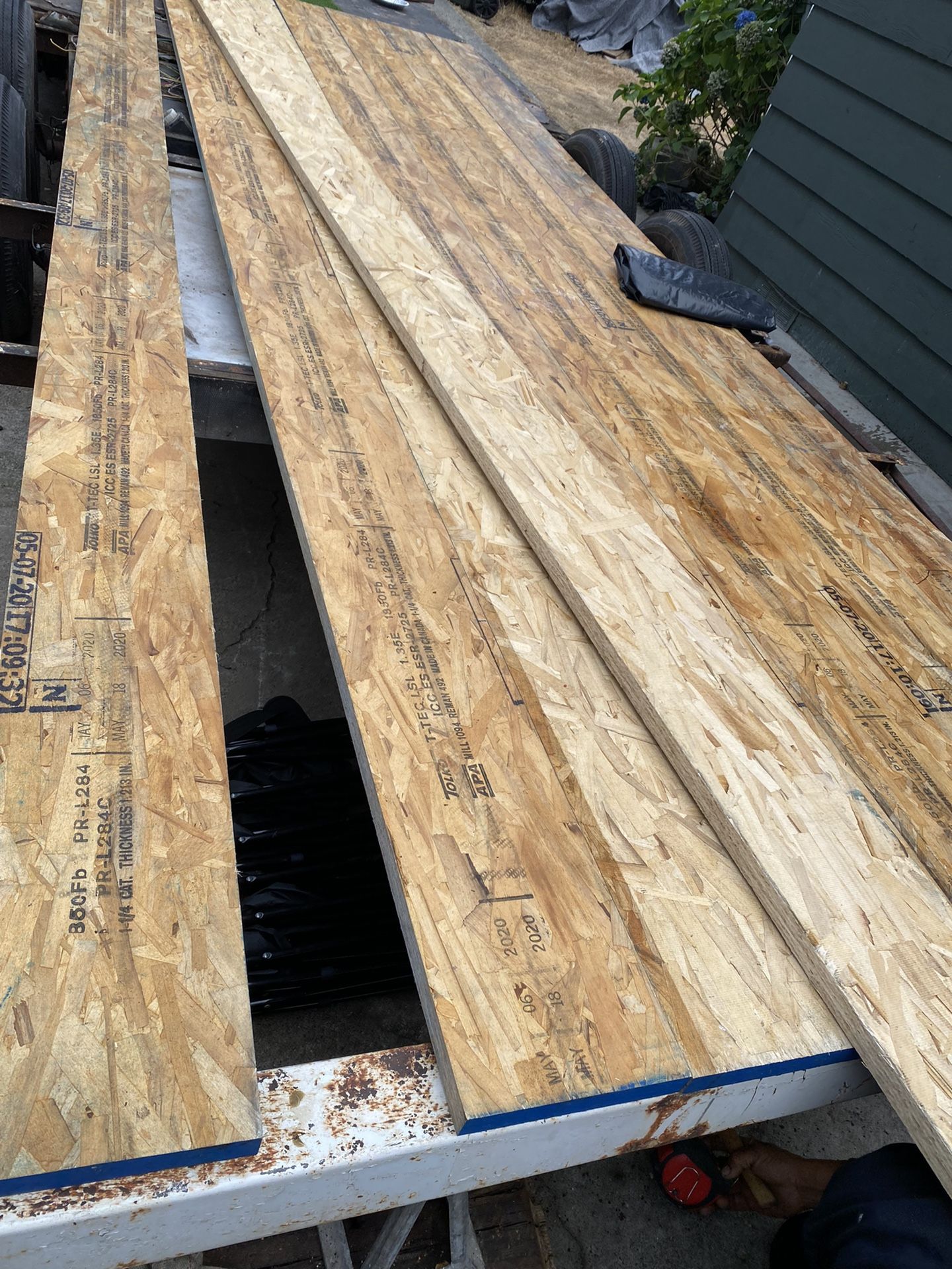 Laminated Strand Lumber 1 1 4 X 9 1 2 X 16 For Sale In Covington WA 
