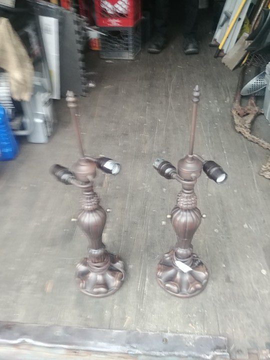 2 Tiffany Style Lamps