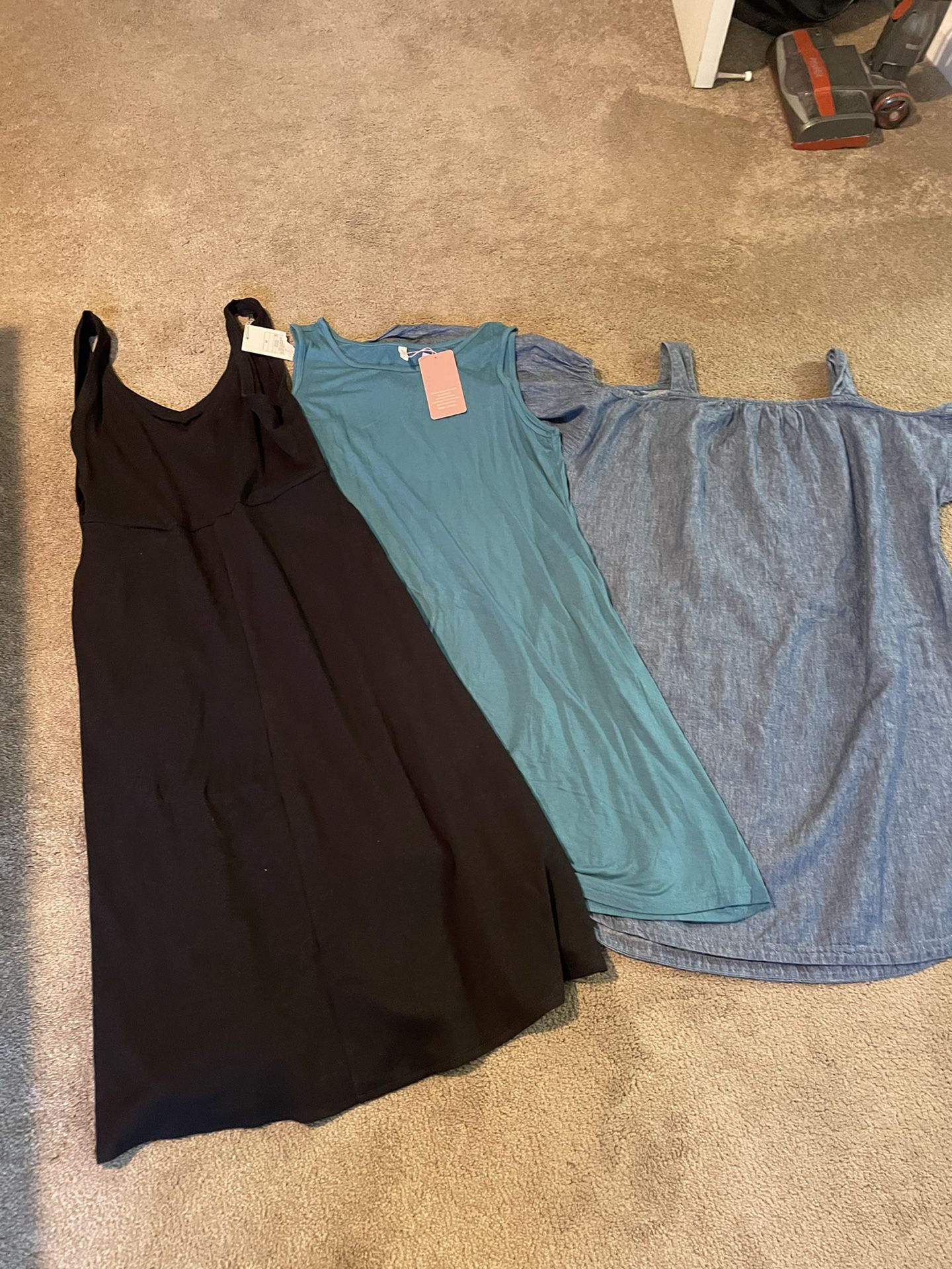 3 dresses size medium women’s