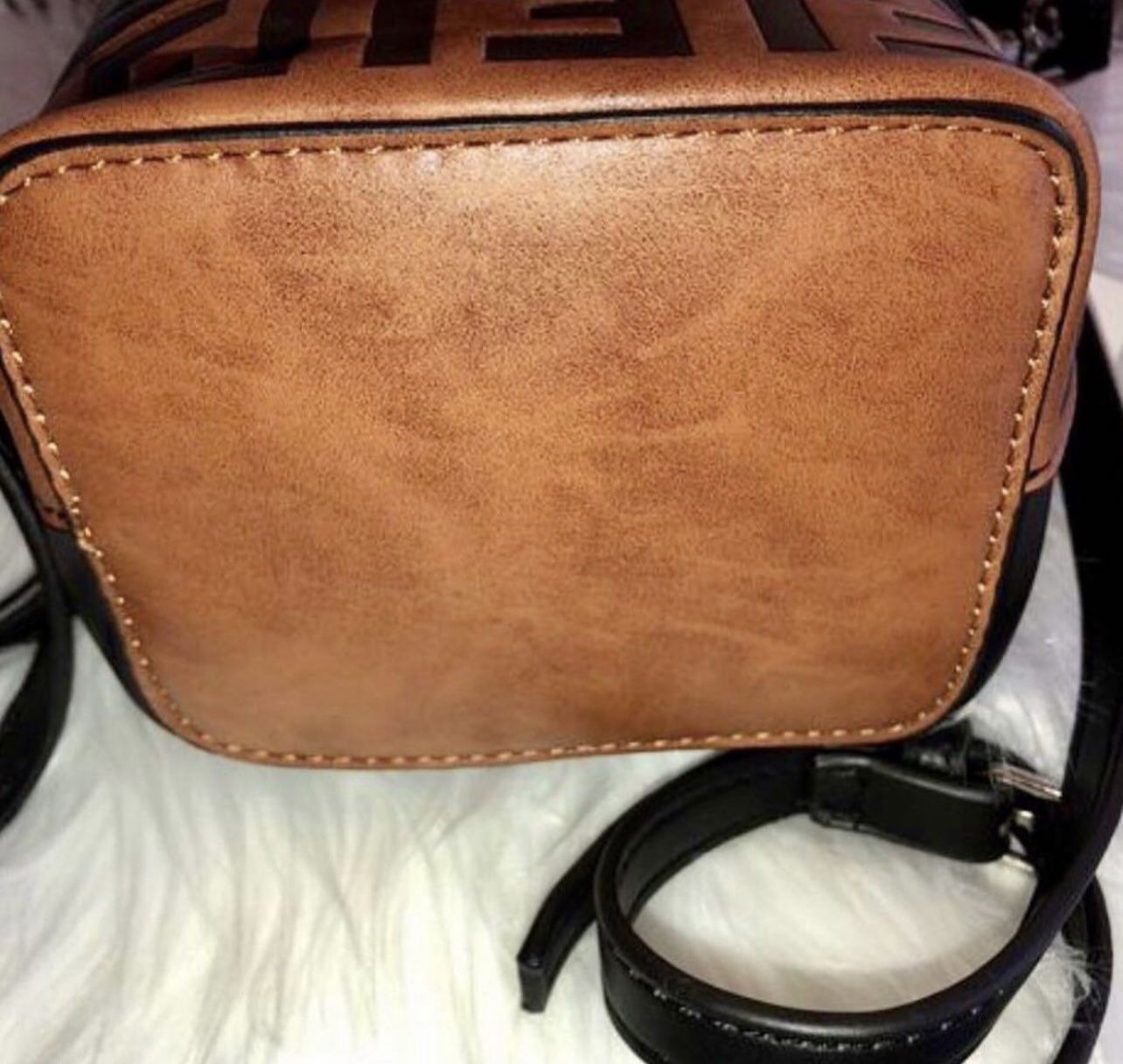 Luxury Style Shoulder/crossbody Handbag (small)