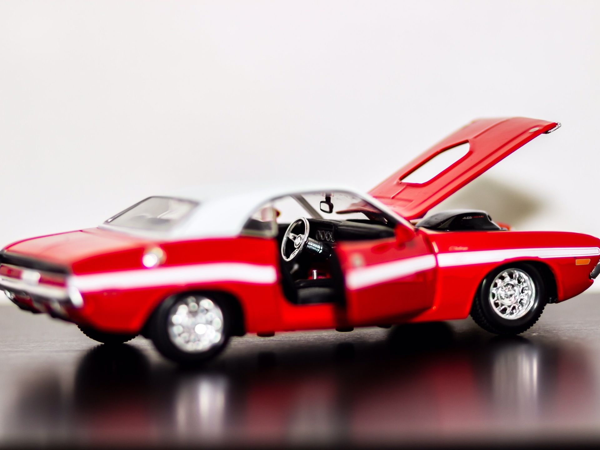 1970 Dodge Challenger R/T Maisto 1:24 Scale