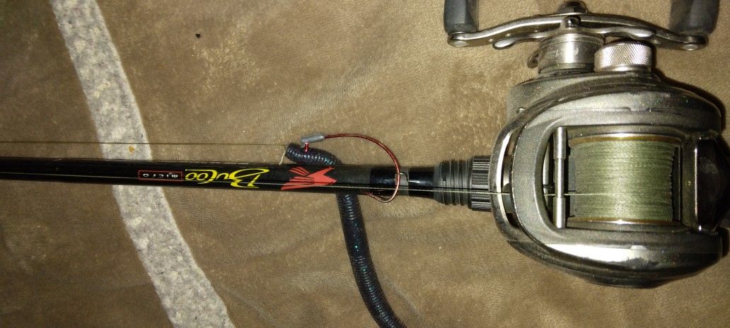 FALCON BUCOO Baitcast Combo RH ABU GARCIA W/ 30 LB ANDI MONO