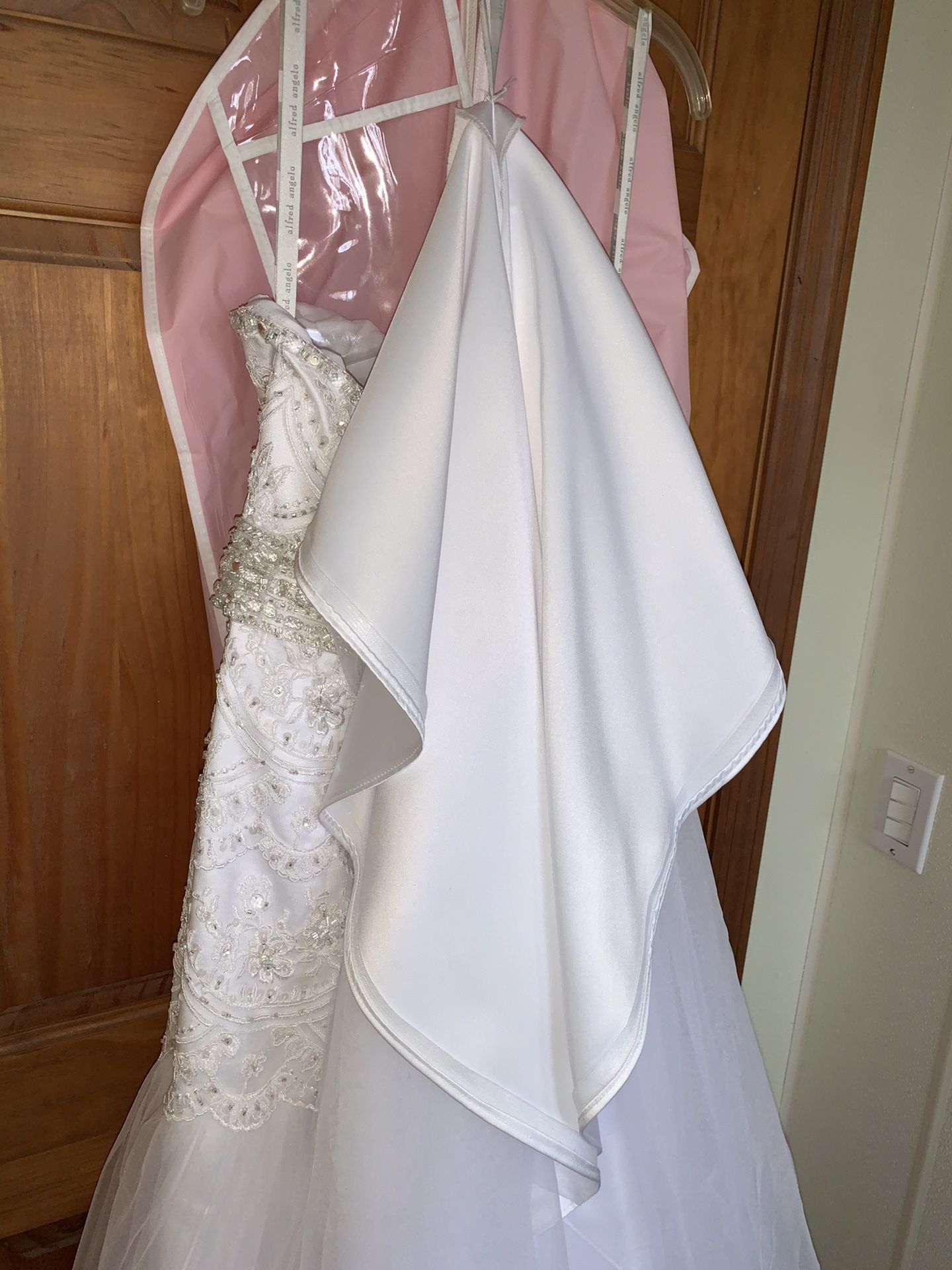 Wedding dress