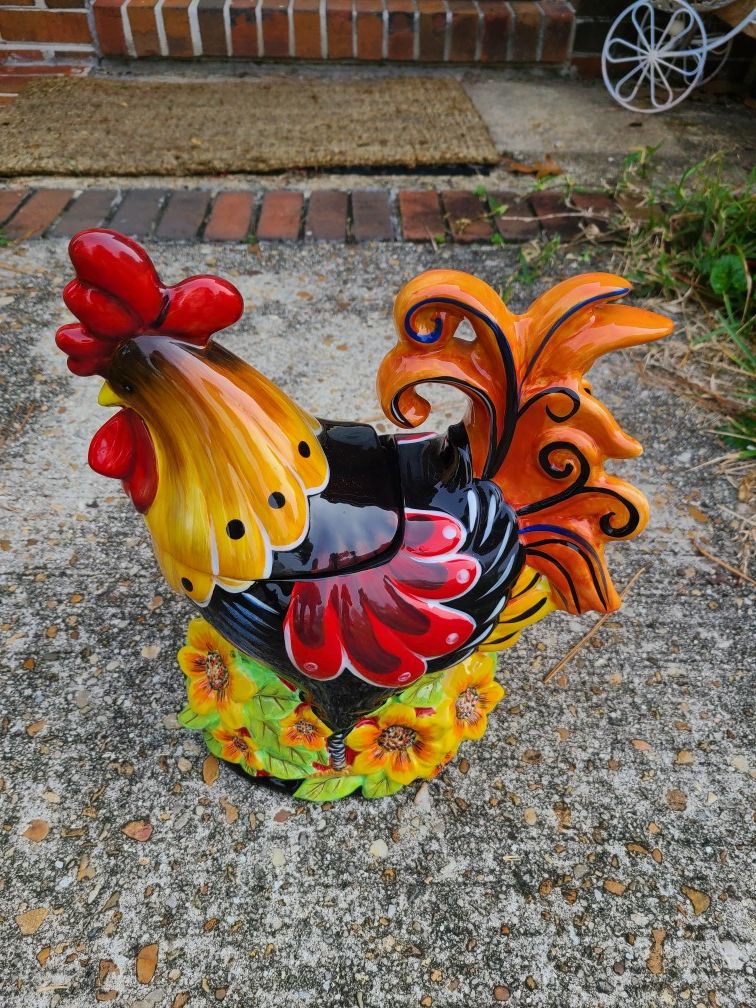 Beautiful cookie jar