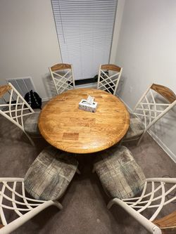 Dining Round Table With 6 Chairs Thumbnail