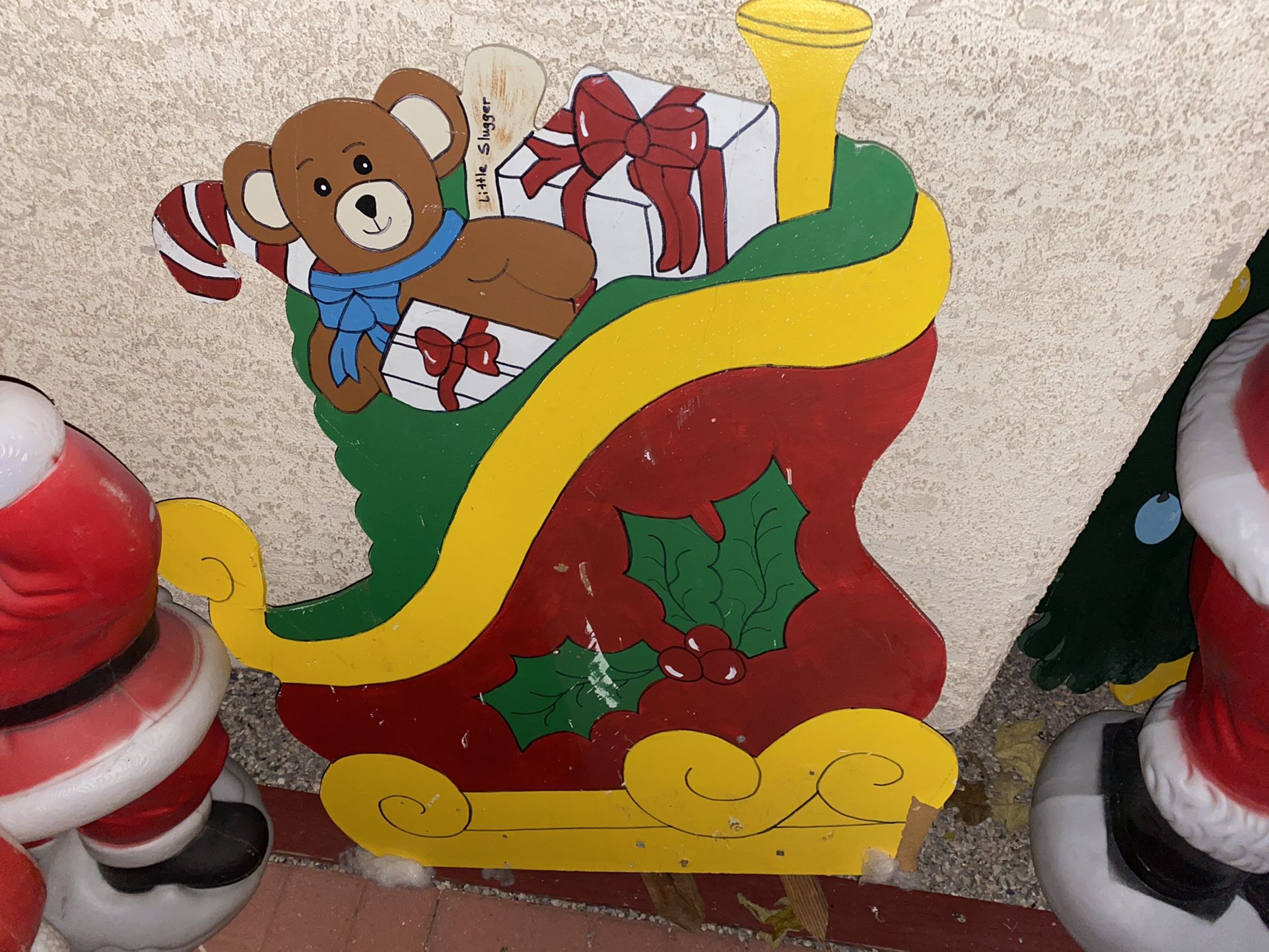 Christmas yard Cut Out Decoration Lot!!