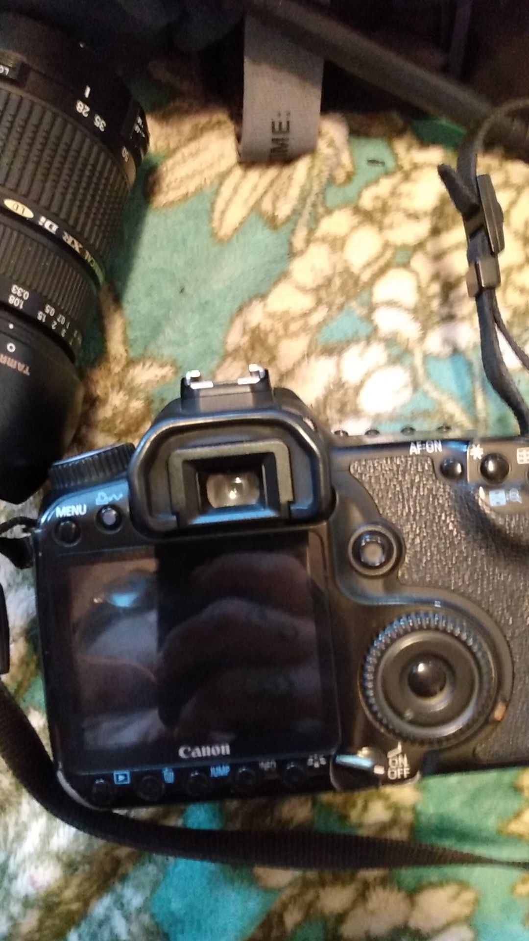 Canon EOS40D with tamaron 75 nm lense