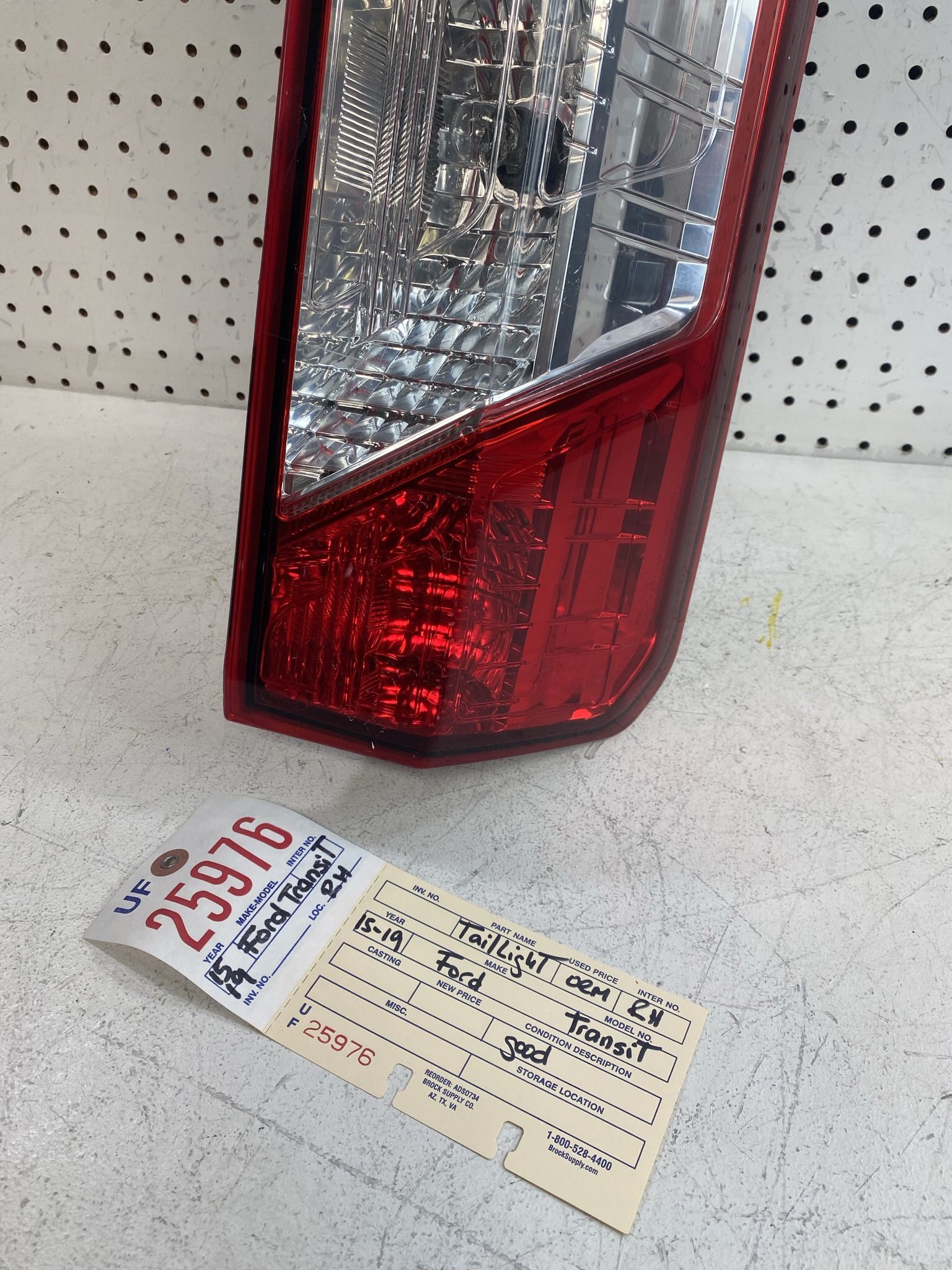 2015 2019 FORD TRANSIT RIGHT SIDE TAIL LIGHT OEM