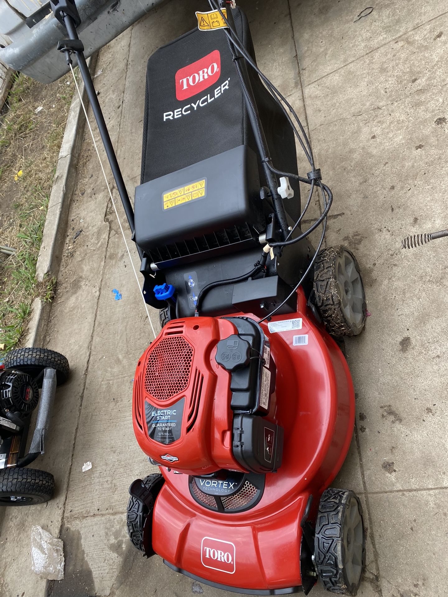 Toro Recycler 22 in. Briggs & Stratton Personal Pace Electric Start, RWD Self Propelled Gas Walk-Behind Mower with Bagger